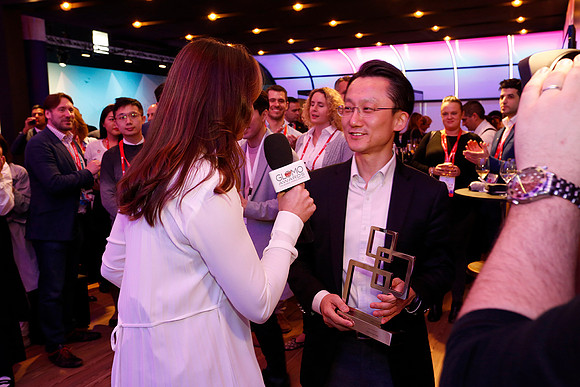 Category 5: Best Mobile Handsets & Devices