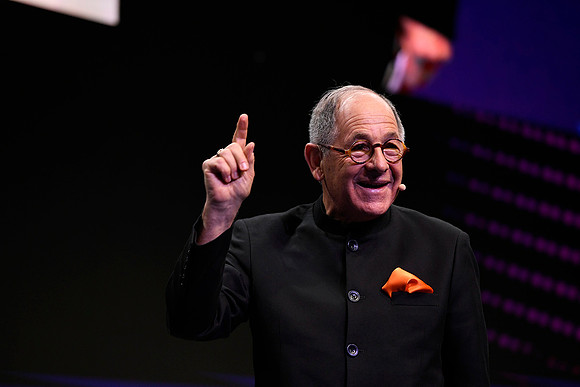 Ralph Simon, Founder & Chief Executive, Mobilium Global